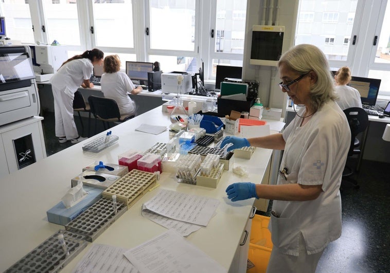 El Hospital de Cabueñes tendrá un laboratorio de Análisis Clínicos «puntero» con nuevos equipos y más servicios